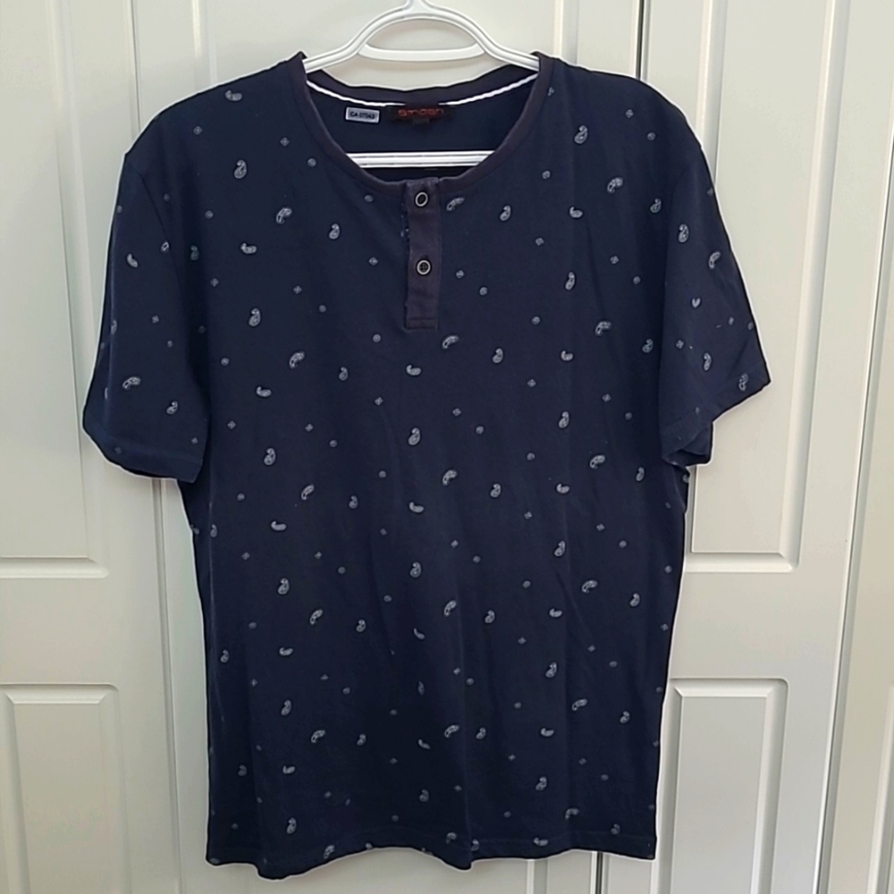 Men's T-Shirt (Size medium)